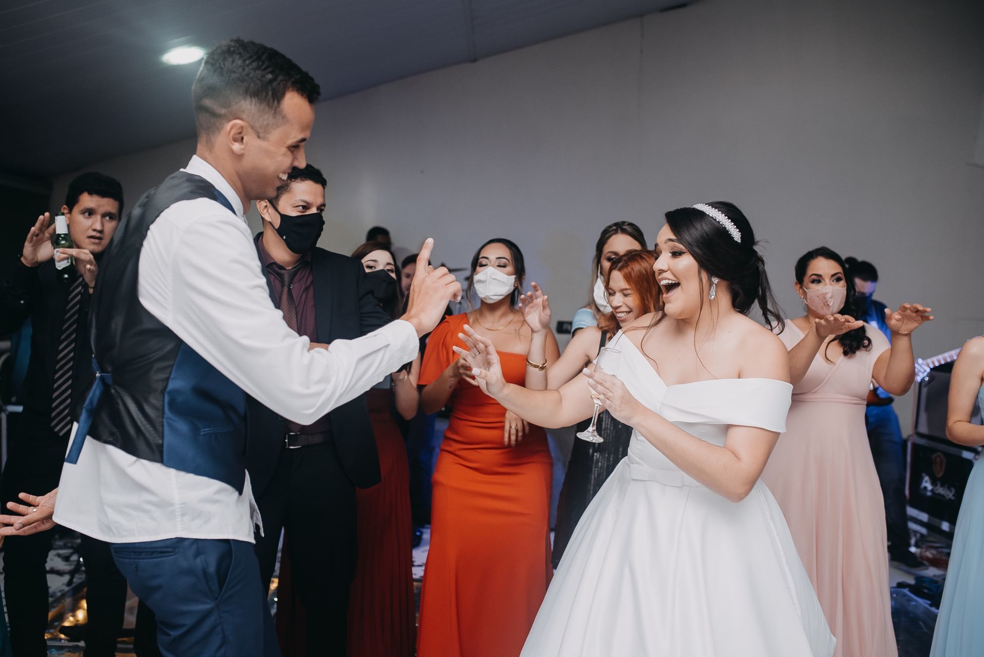 Foto Fabryna e Lucio - Casamento - Imagem 32