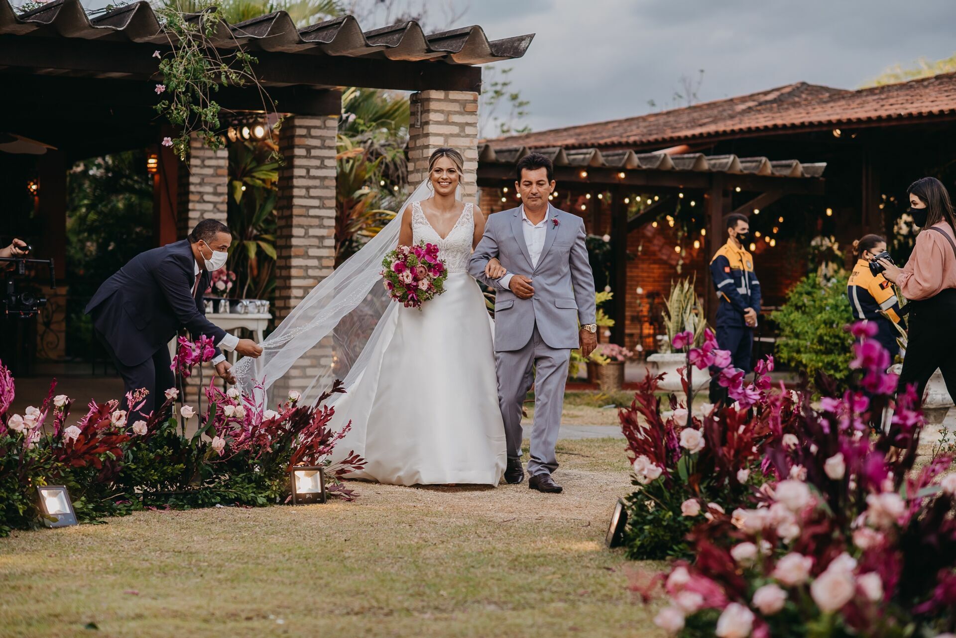 Foto Alline e Ralf - Casamento - Imagem 12